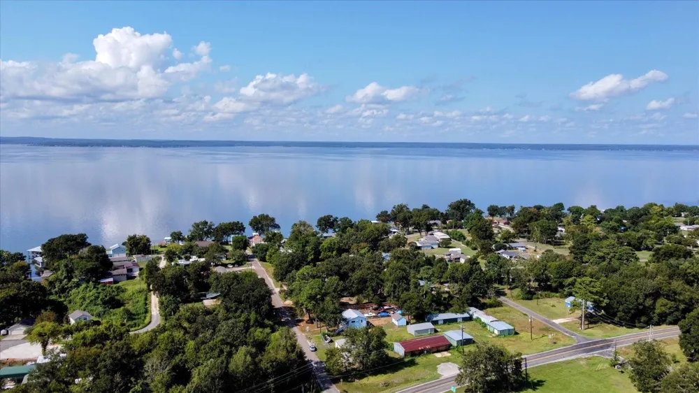 144 Imogene Livingston, TX 77351