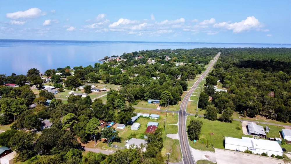 144 Imogene Livingston, TX 77351