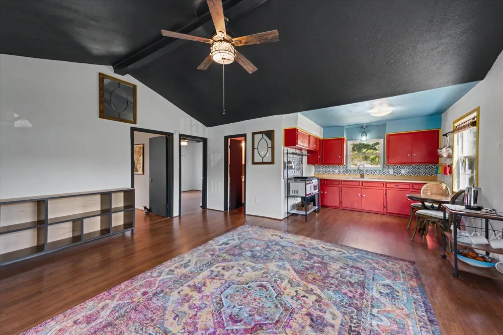 144 Imogene Livingston, TX 77351