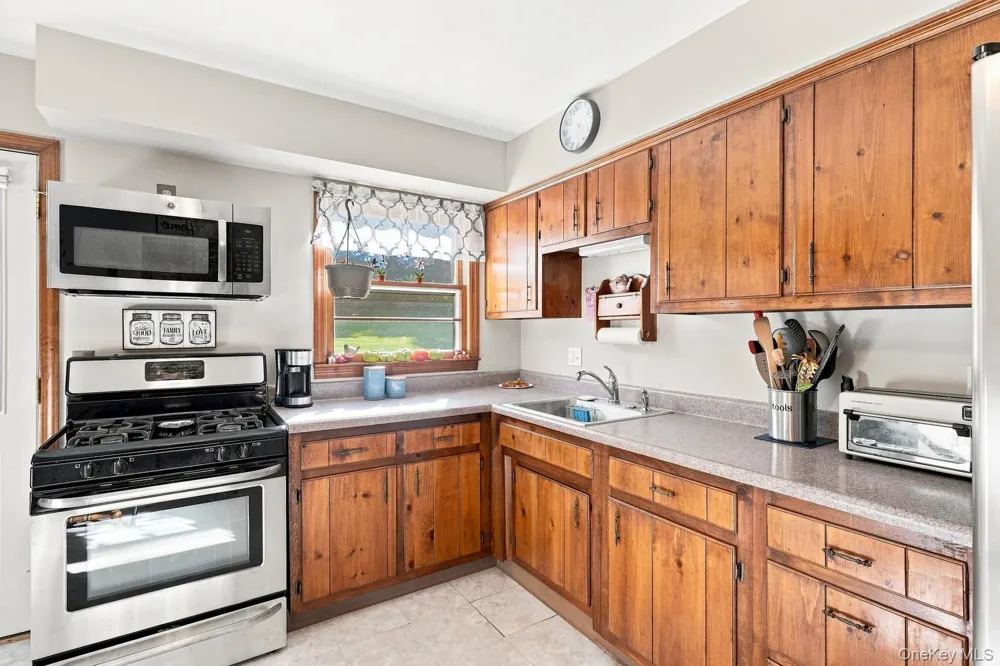431 Newport Bridge Road Pine Island, NY 10969