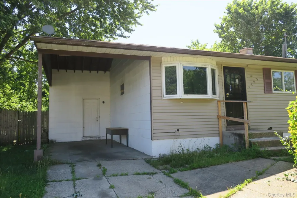 1703 Manatuck Boulevard Bay Shore, NY 11706