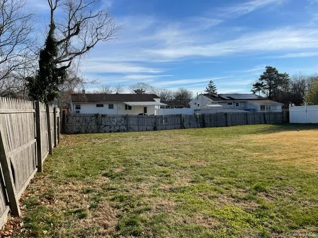 1703 Manatuck Boulevard Bay Shore, NY 11706