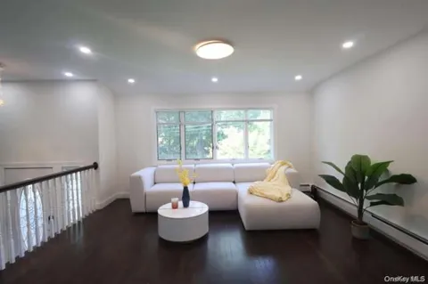 18 E park Drive