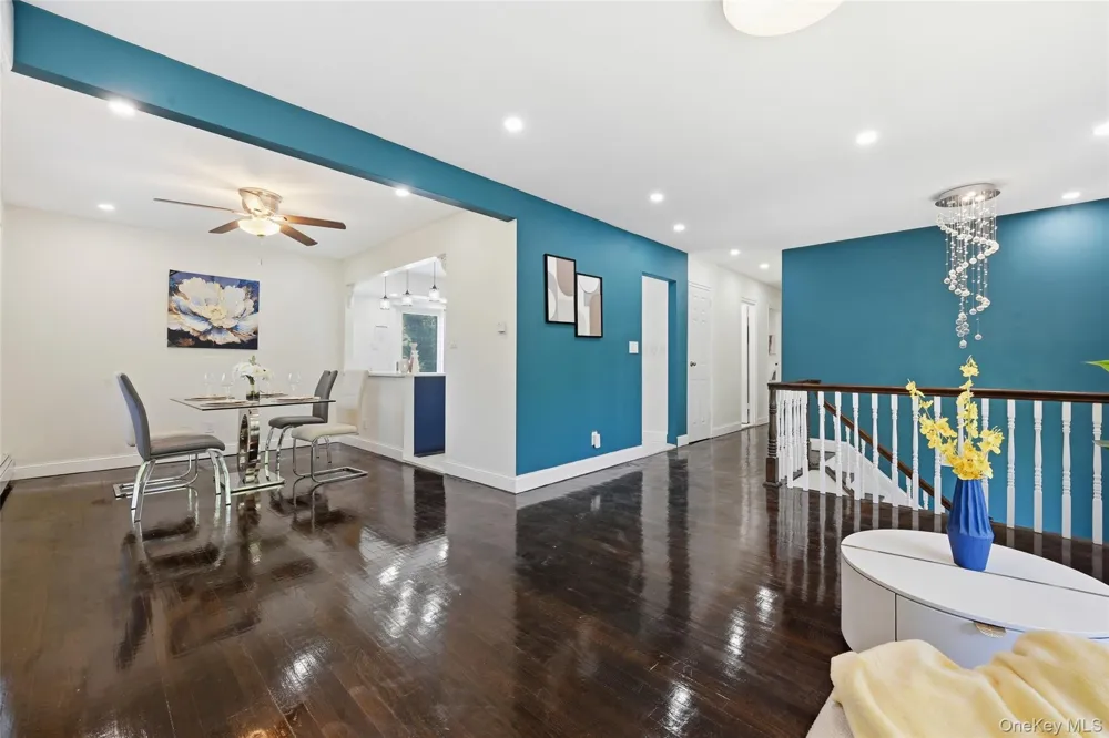 18 E park Drive Syosset, NY 11791