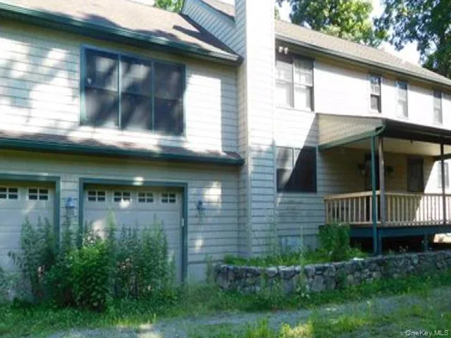 6 Brookside Lane Ossining, NY 10562