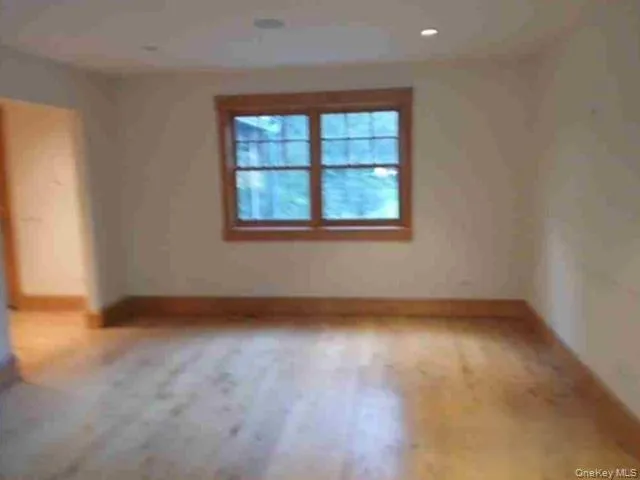 6 Brookside Lane Ossining, NY 10562