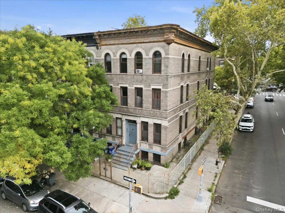 654 Mac Donough Street Brooklyn, NY 11233