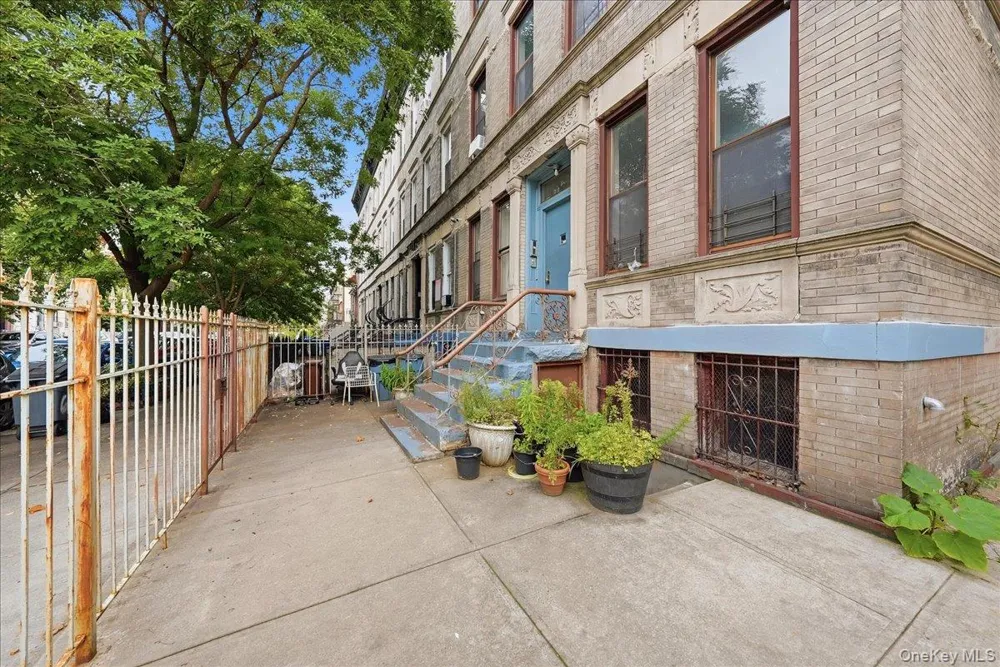 654 Mac Donough Street Brooklyn, NY 11233