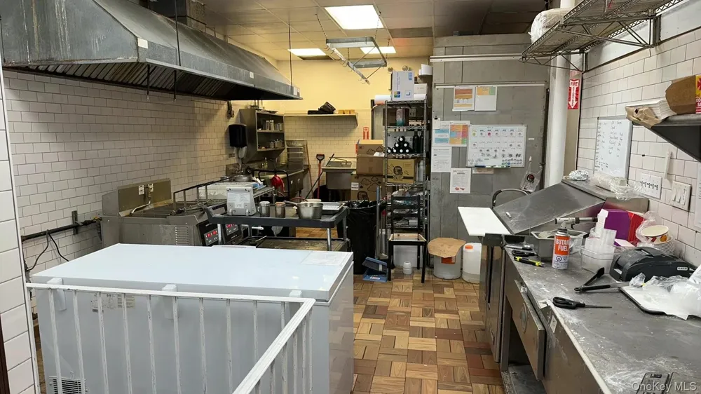902-904 Hempstead Turnpike Franklin Square, NY 11010