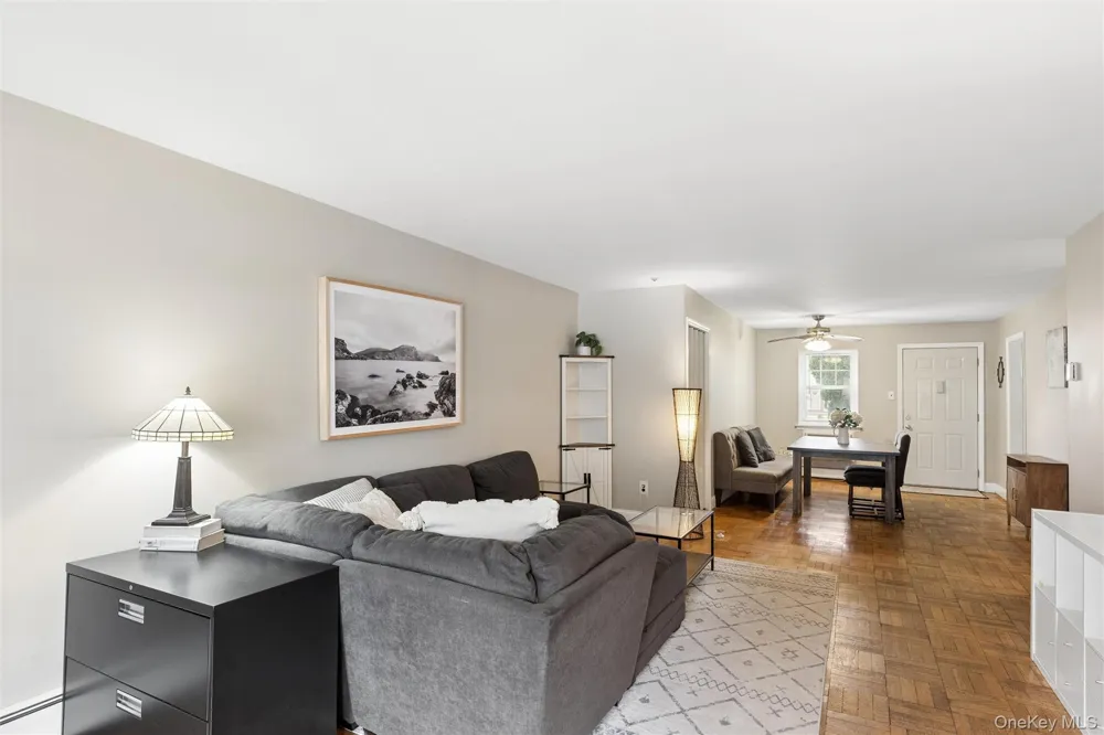 10 Glen Hollow Drive #C44 Holtsville, NY 11742