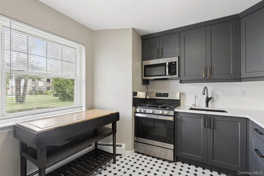 10 Glen Hollow Drive #C44 Holtsville, NY 11742