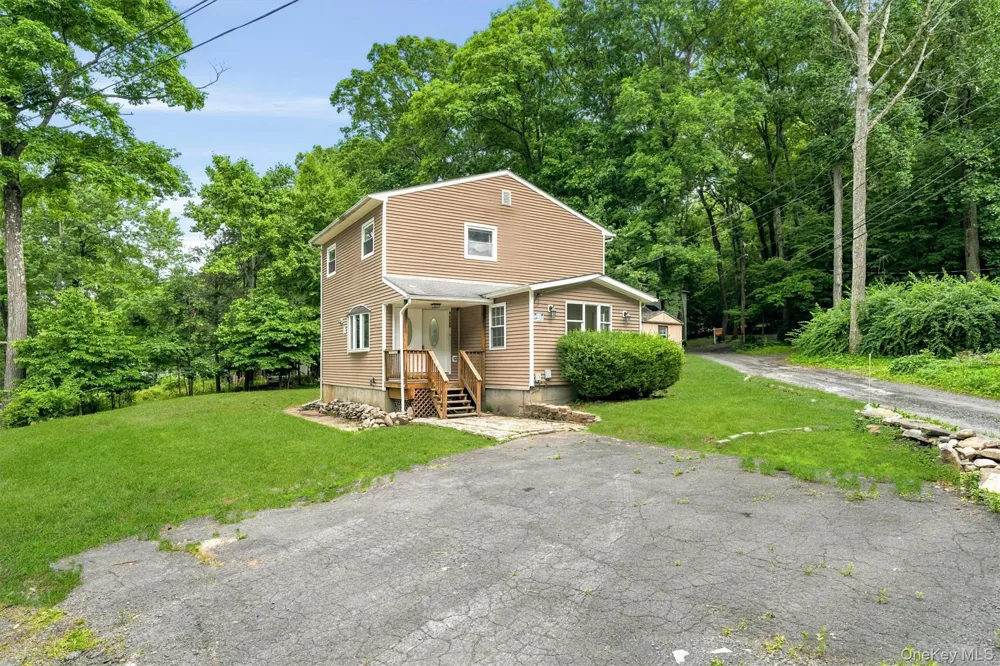 2 Echo Trail Monroe, NY 10950