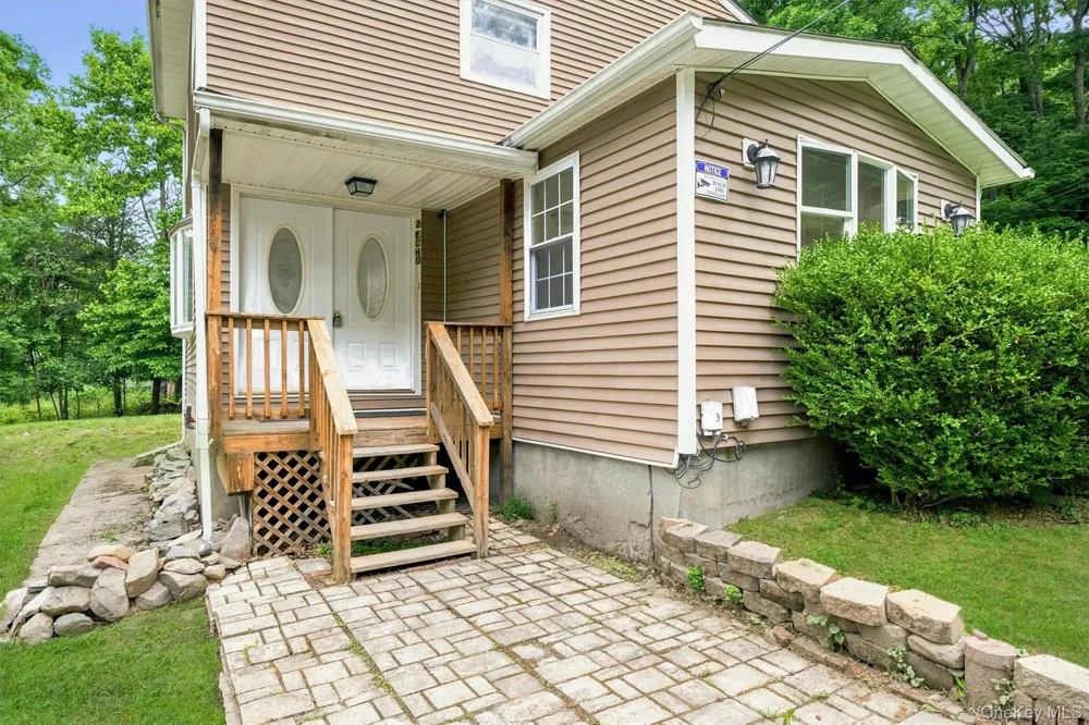 2 Echo Trail Monroe, NY 10950