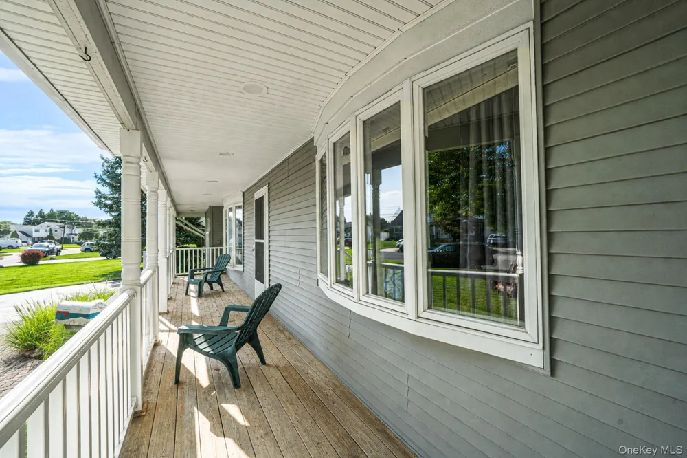 65 Sylvia Drive West Islip, NY 11795