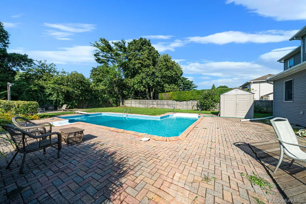 65 Sylvia Drive West Islip, NY 11795