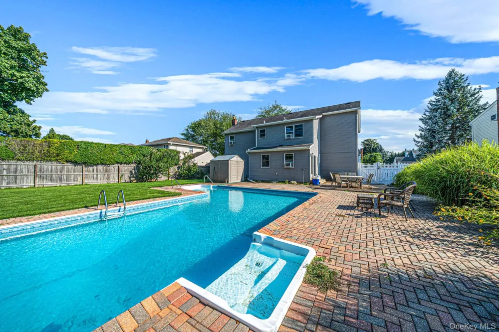 65 Sylvia Drive West Islip, NY 11795