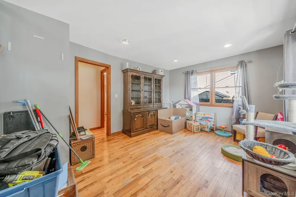 65 Sylvia Drive West Islip, NY 11795