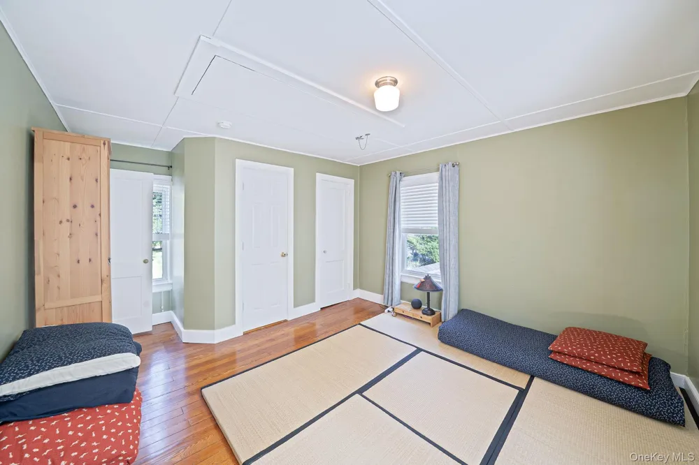 131 Quaker Path East Setauket, NY 11733