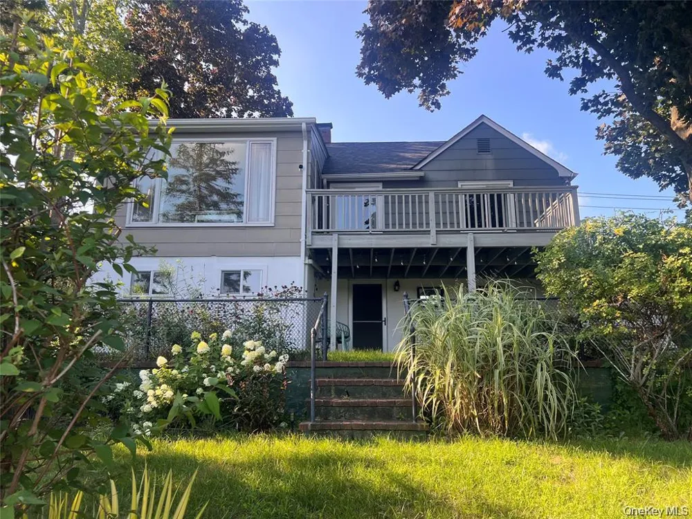 1375 West Main Street Riverhead, NY 11901