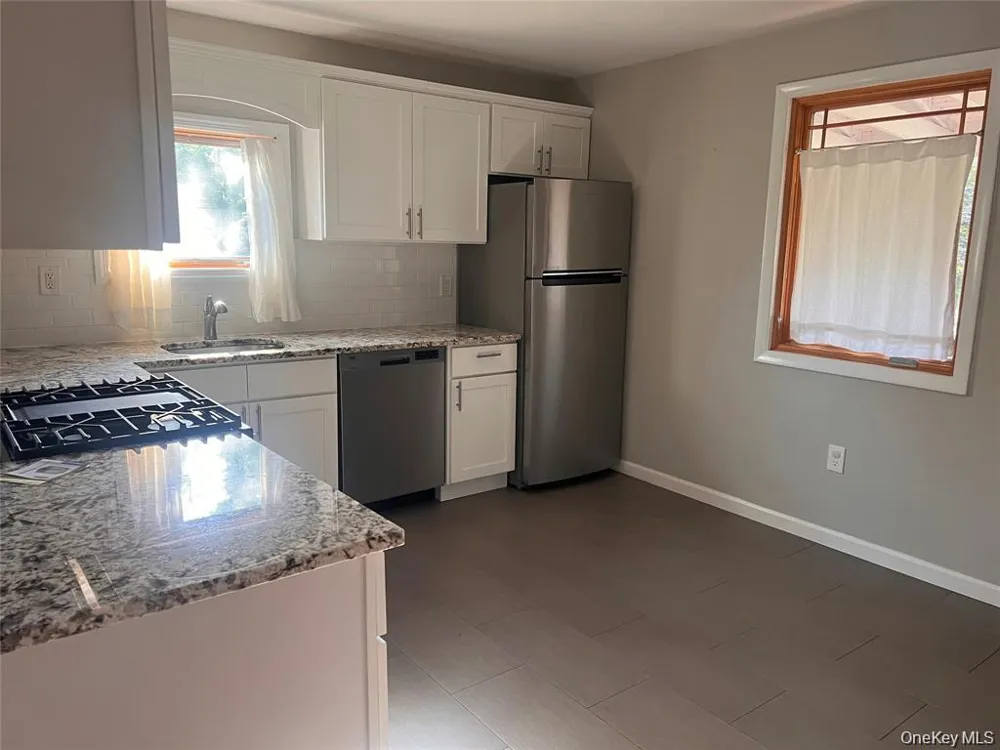 1375 West Main Street Riverhead, NY 11901