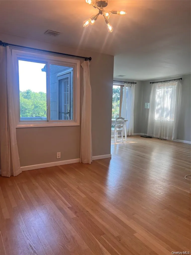 1375 West Main Street Riverhead, NY 11901