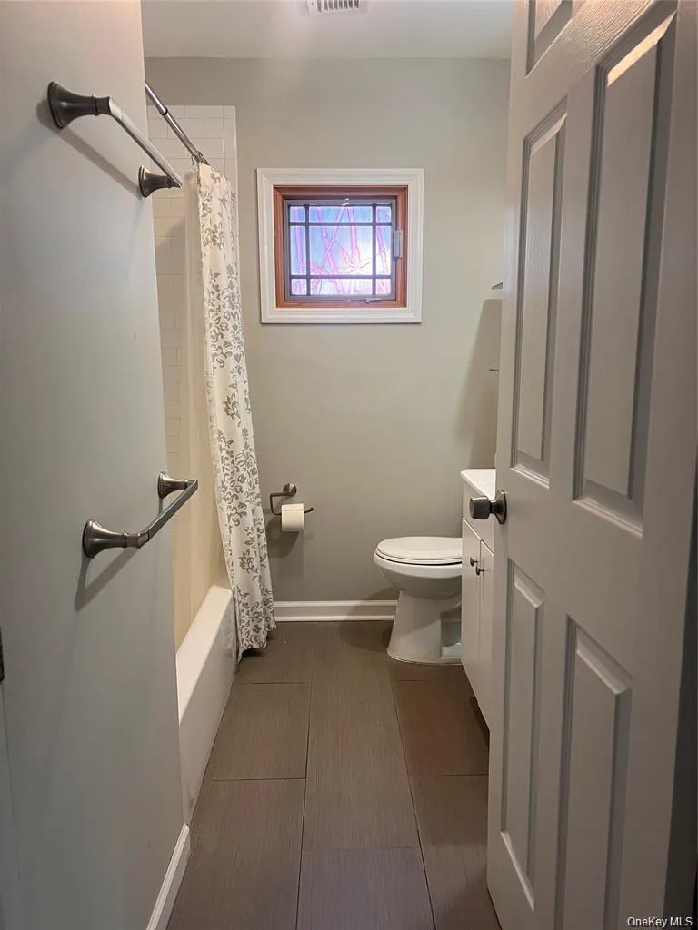 1375 West Main Street Riverhead, NY 11901
