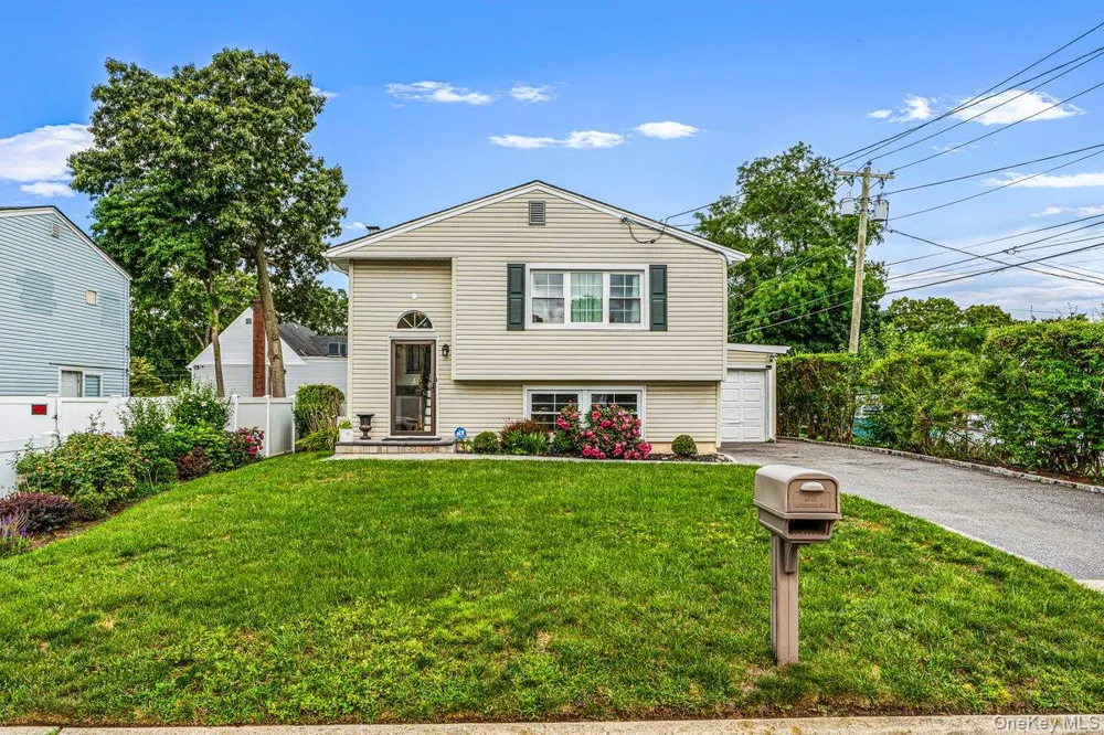 115 Margaretta Avenue Massapequa, NY 11758