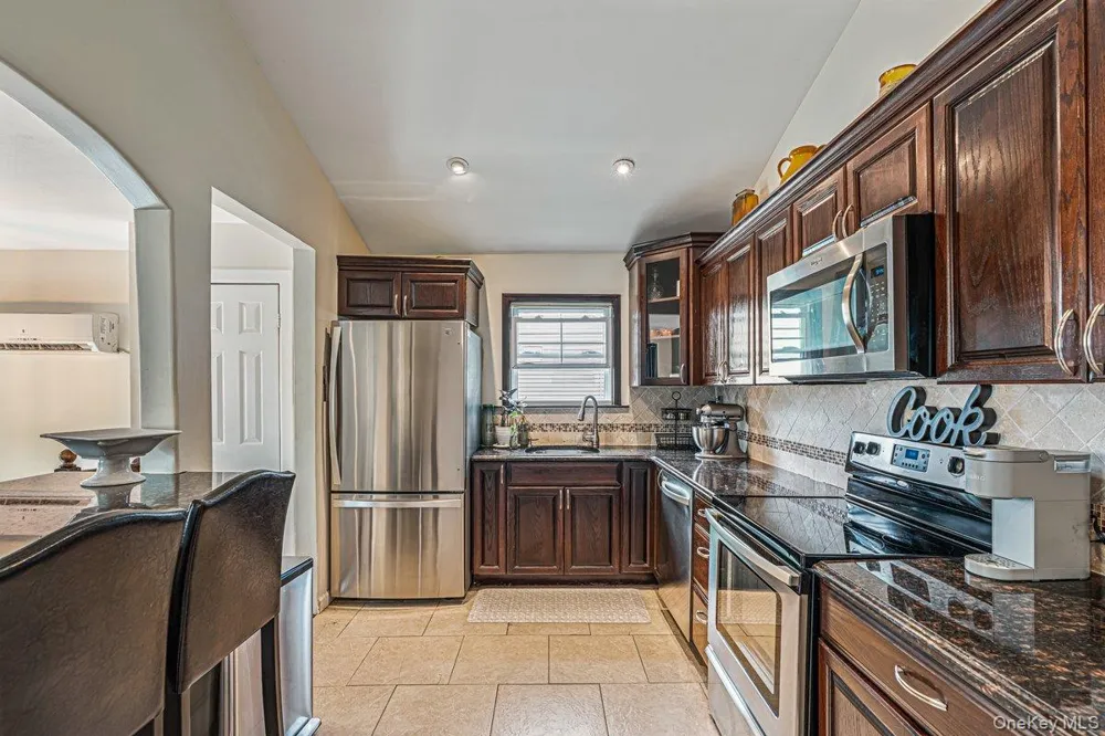 115 Margaretta Avenue Massapequa, NY 11758