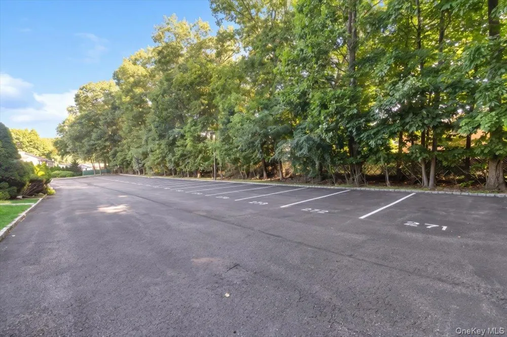 36 Yorkshire Drive Suffern, NY 10901