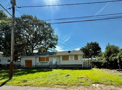 76 Wilson Avenue