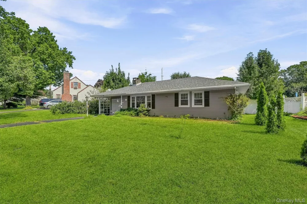 105 Pine Drive New Windsor, NY 12553