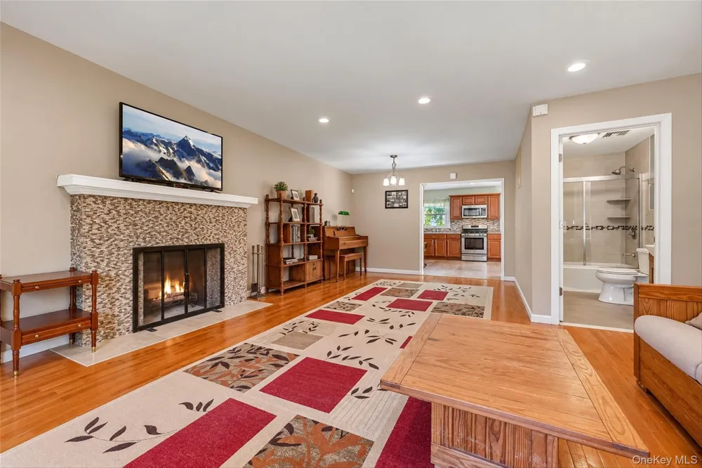 105 Pine Drive New Windsor, NY 12553