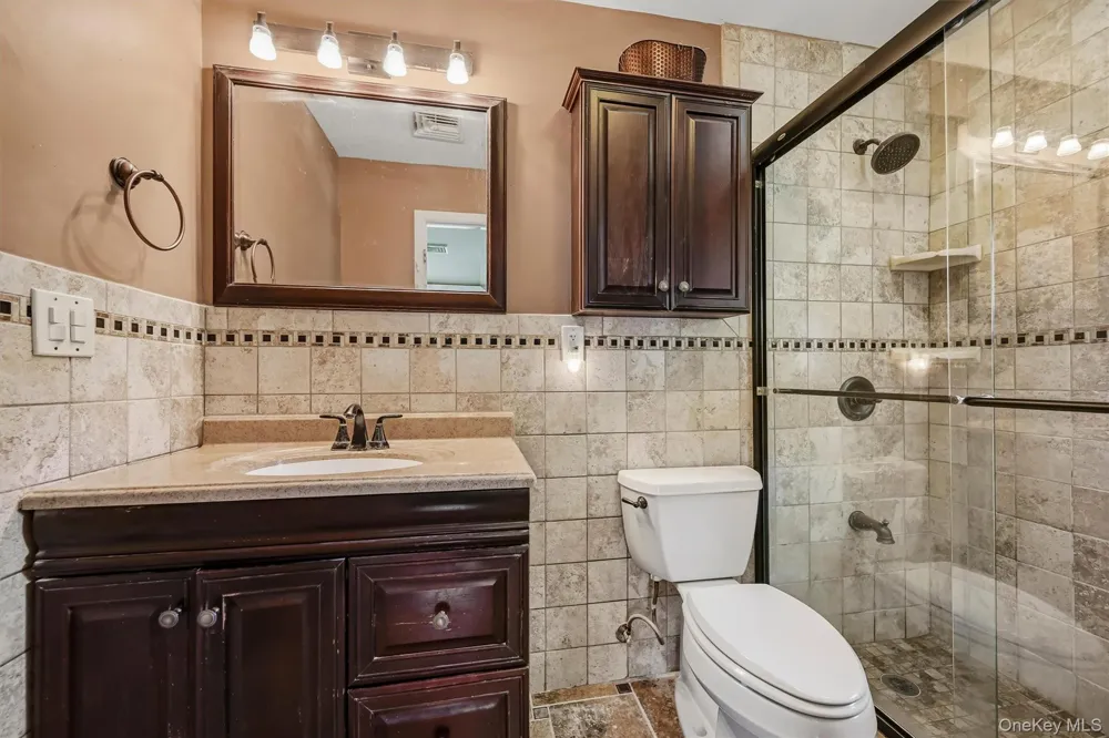 105 Pine Drive New Windsor, NY 12553
