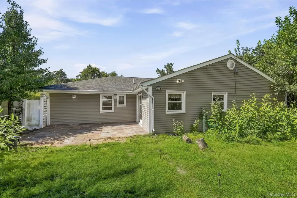 105 Pine Drive New Windsor, NY 12553