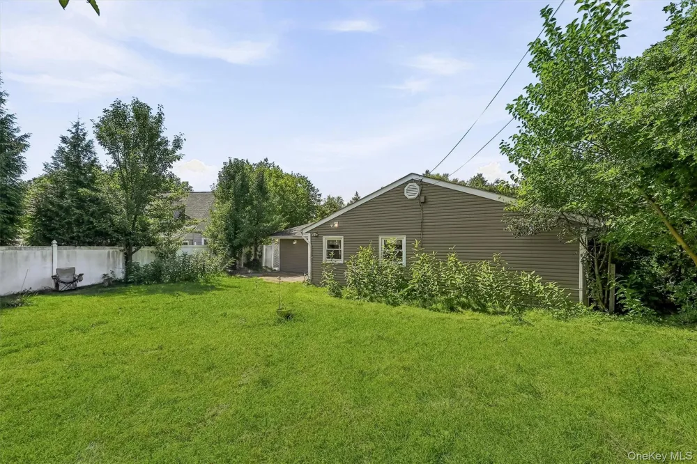 105 Pine Drive New Windsor, NY 12553