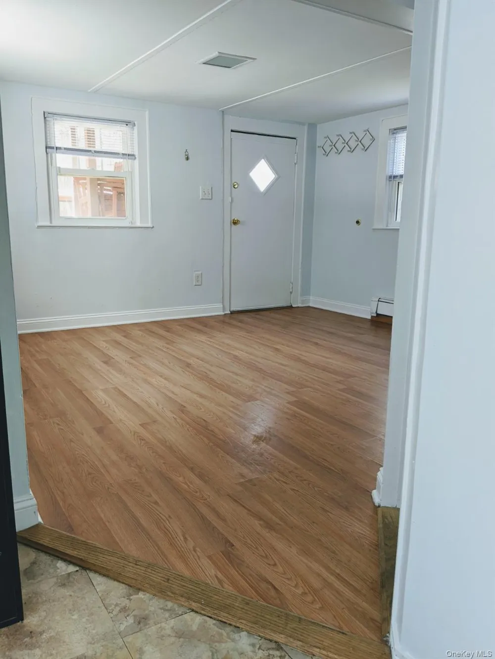 28 E Walnut Street Long Beach, NY 11561