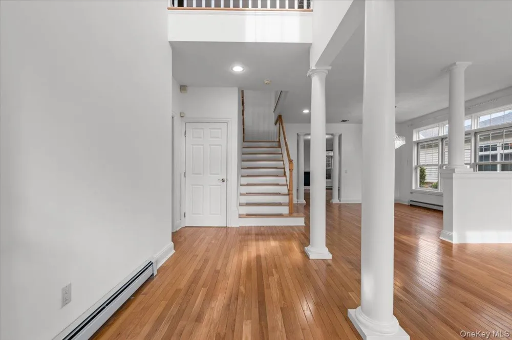 238 Harbor View Drive #238 Port Washington, NY 11050