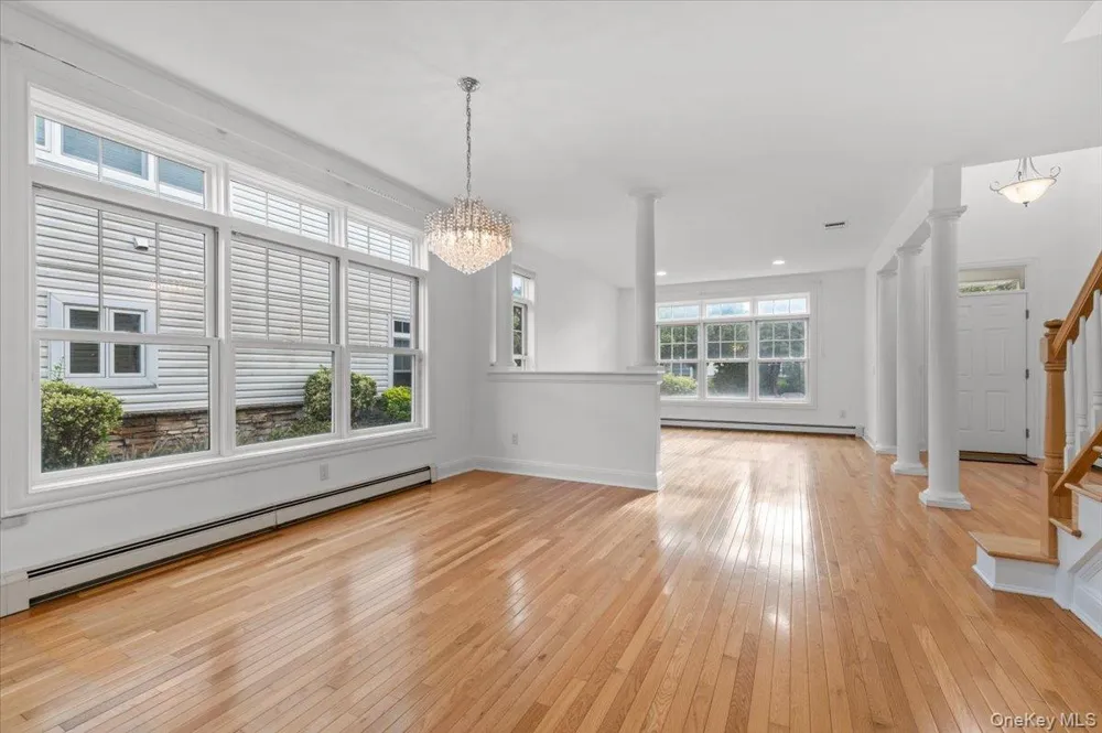 238 Harbor View Drive #238 Port Washington, NY 11050