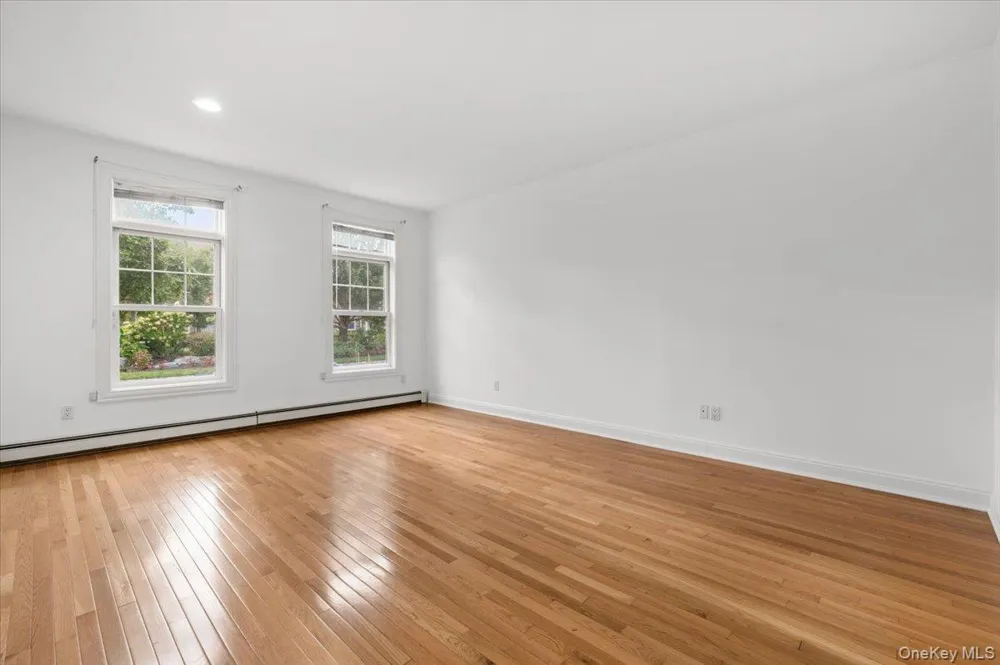 238 Harbor View Drive #238 Port Washington, NY 11050