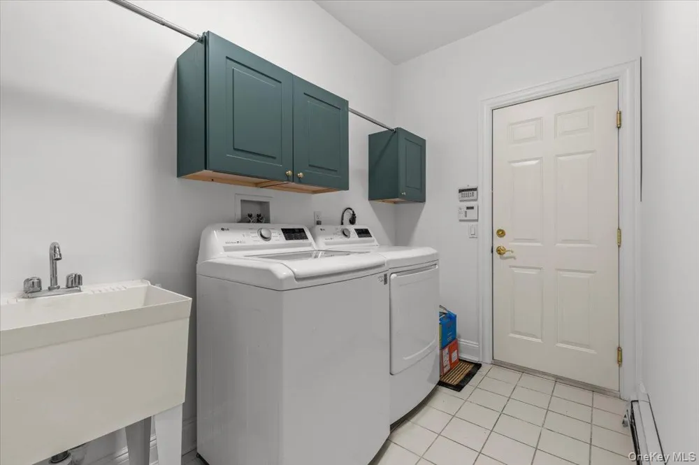 238 Harbor View Drive #238 Port Washington, NY 11050