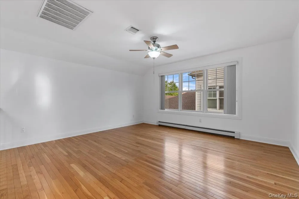 238 Harbor View Drive #238 Port Washington, NY 11050