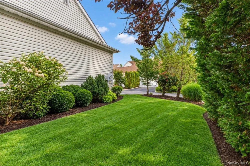 238 Harbor View Drive #238 Port Washington, NY 11050
