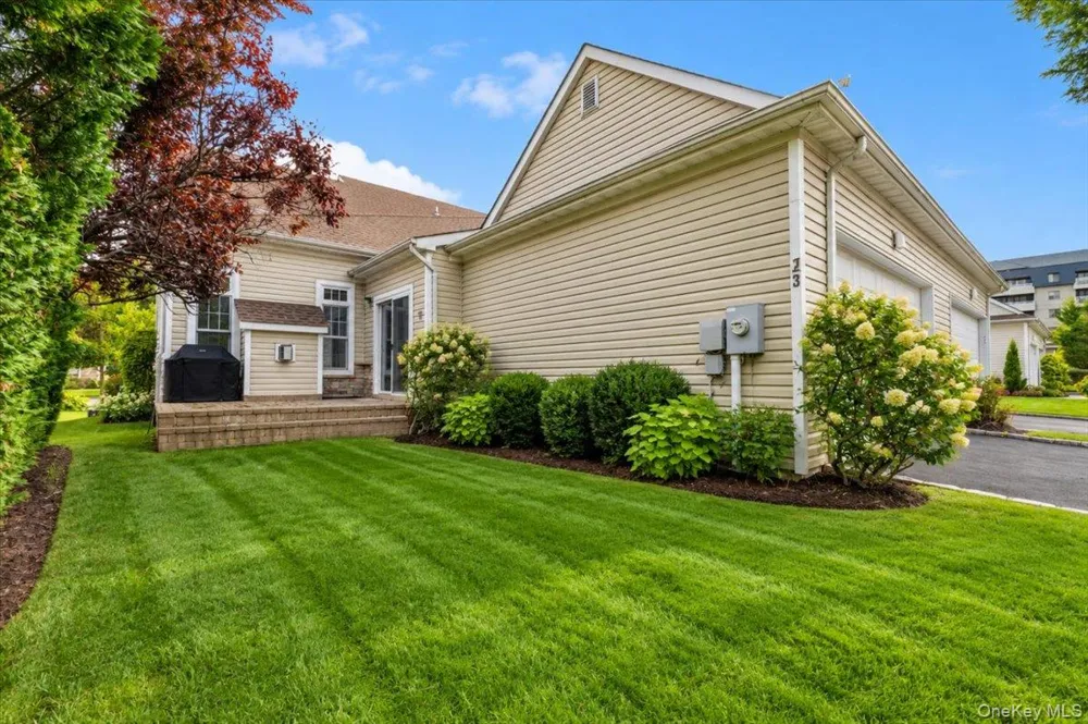 238 Harbor View Drive #238 Port Washington, NY 11050