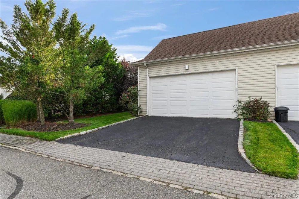 238 Harbor View Drive #238 Port Washington, NY 11050