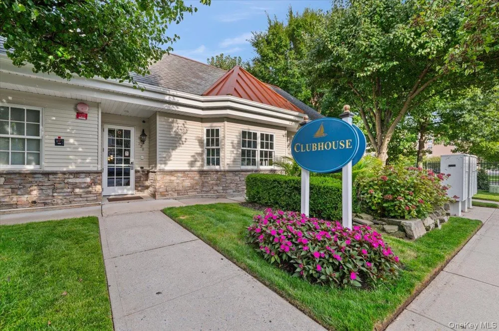 238 Harbor View Drive #238 Port Washington, NY 11050