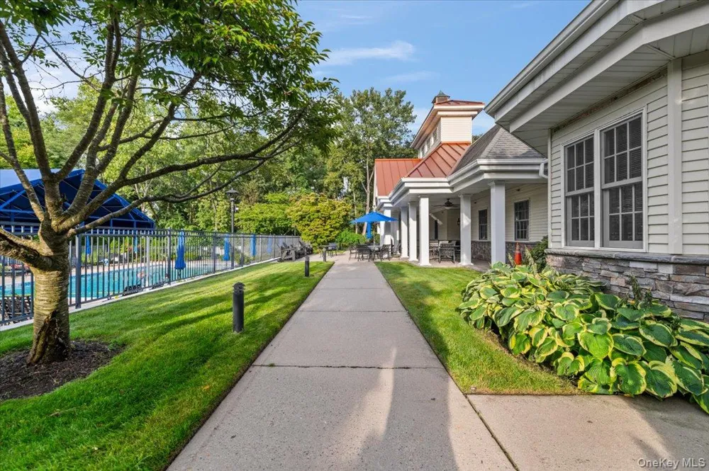 238 Harbor View Drive #238 Port Washington, NY 11050