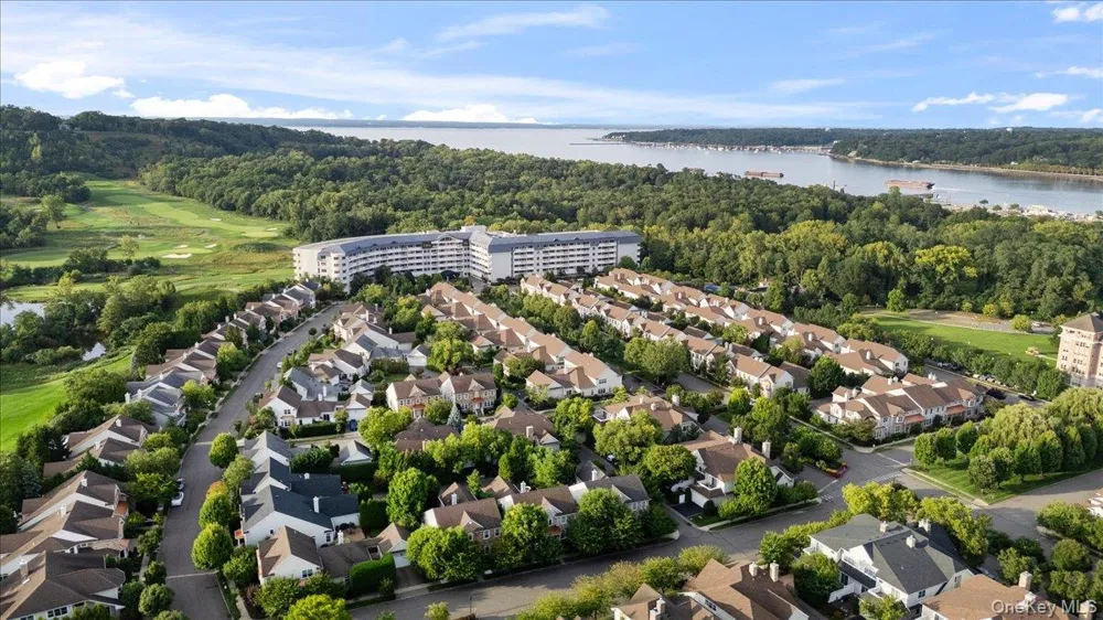 238 Harbor View Drive #238 Port Washington, NY 11050