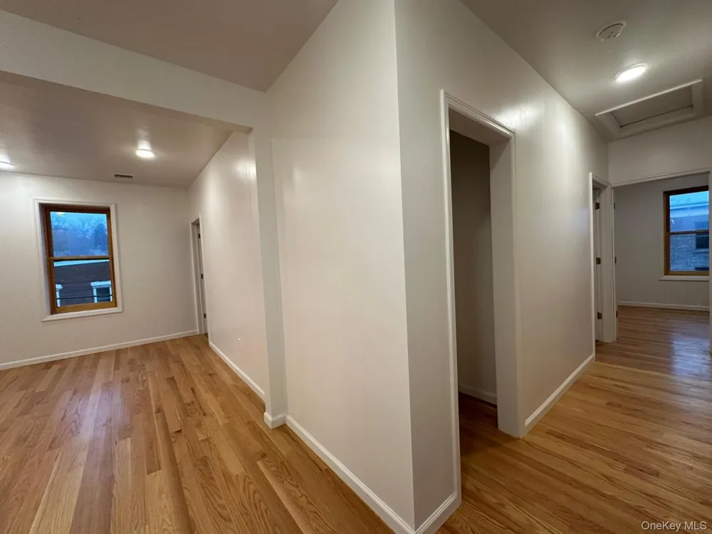 31 Benkard Avenue Newburgh, NY 12550