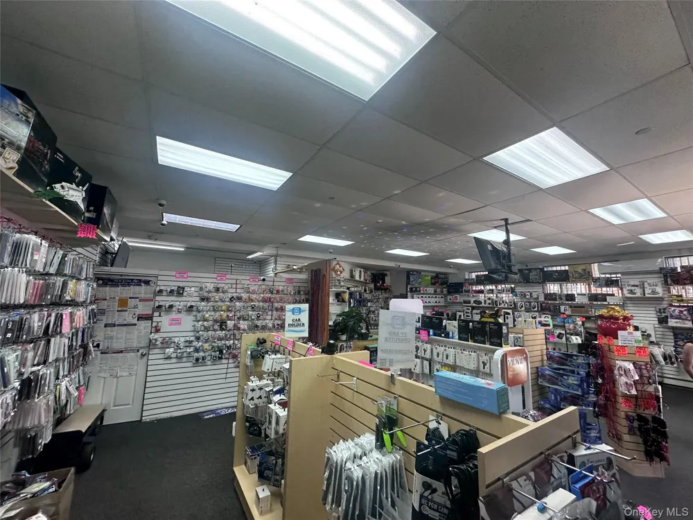 107-22 37 DRIVE Corona, NY 11368