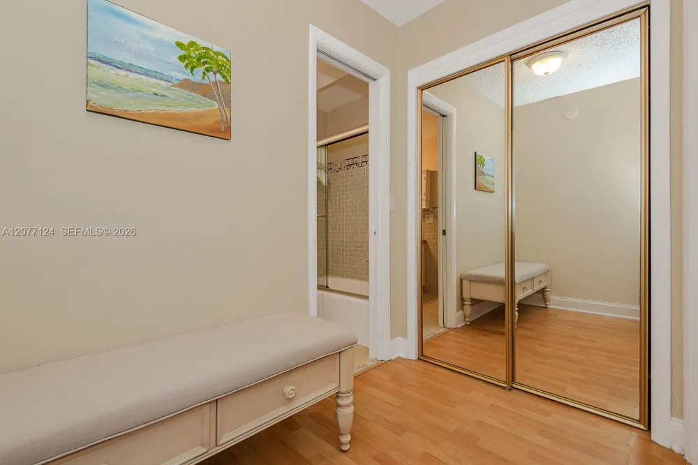 330 SE 2nd St #101H Hallandale Beach, FL 33009